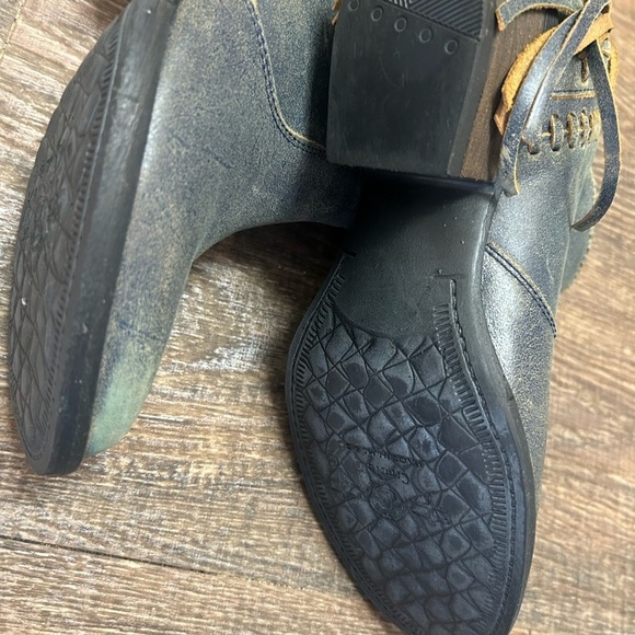 Circle G 6.5 excellent condition round toed fringe booties! Great faded blue - Picture 10 of 11